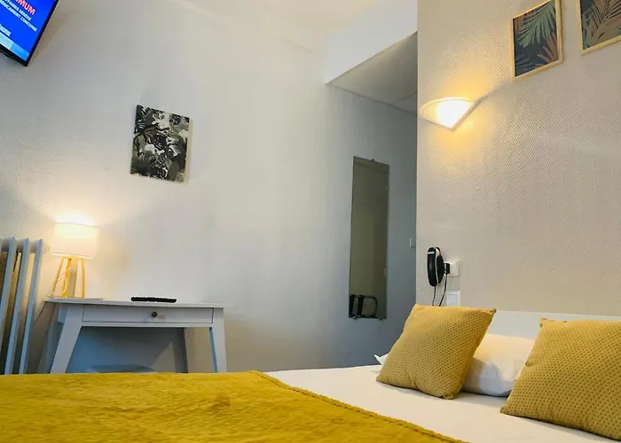 Hotel Trianon Tours